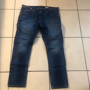 Levi 520 tapered fit